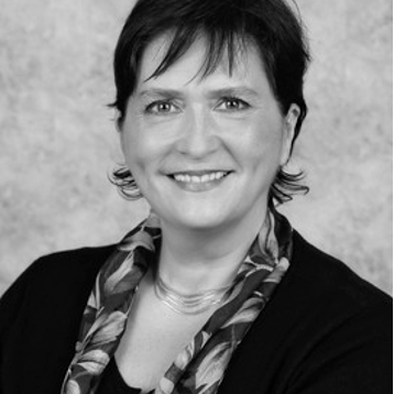 Porträtt av Lena Henriksson, sjuksköterska och terapeut inom TKM-akupunktur och massage i Göteborg.